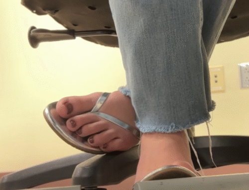 Cute Friends Candid Foot Wiggle & Shoeplay - Image 2