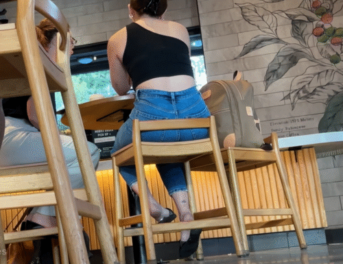 Eye-catching Soles in Sandals at College Starbucks