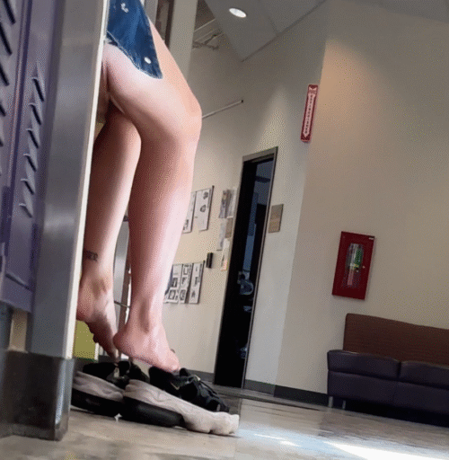 Barefoot Soles relaxed outside of Class - Image 3