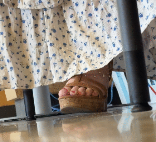 Gorgeous Alt Girl teases me in her Wedge Sandals - Image 2